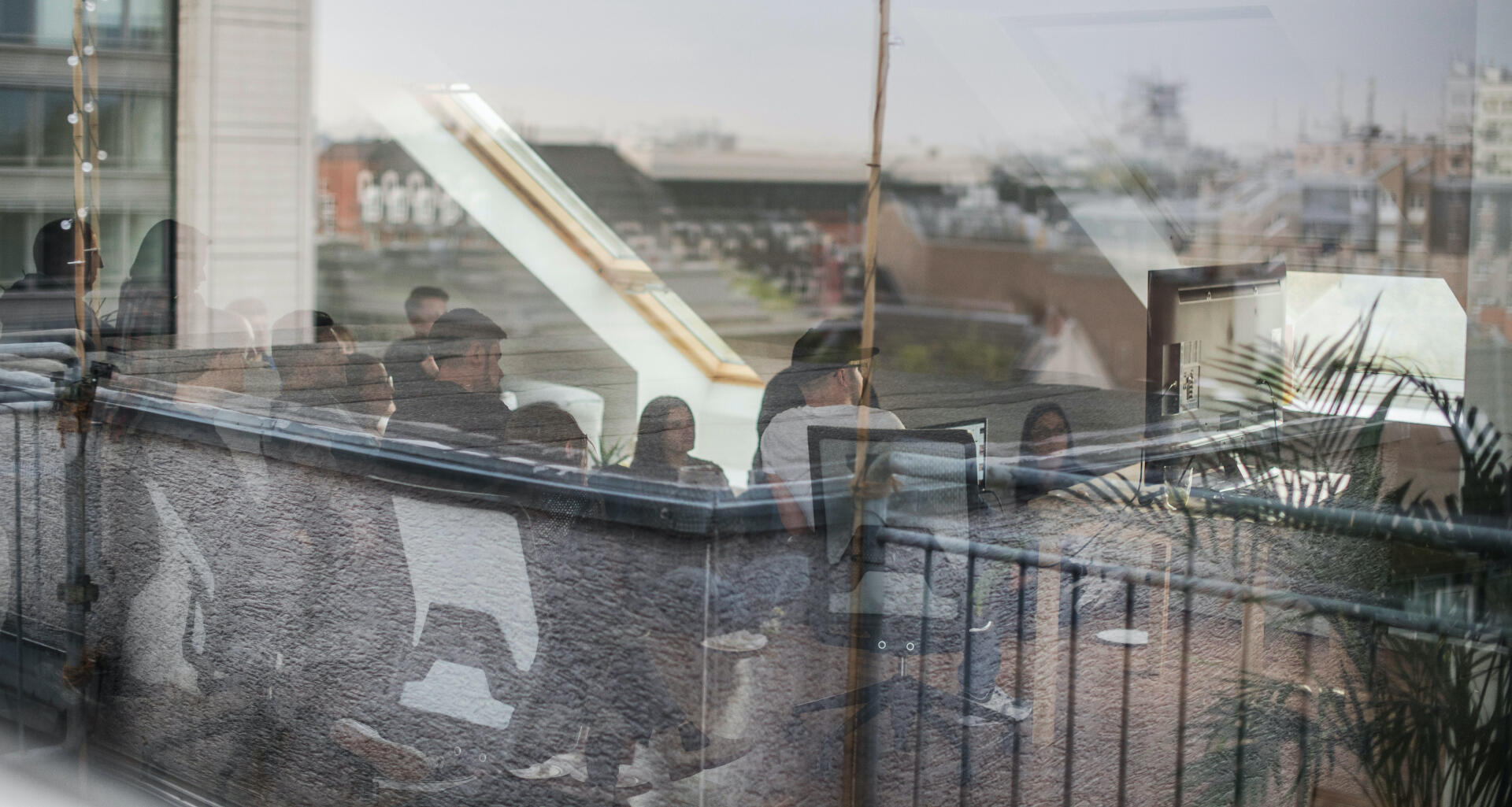 poolie holding a presentation